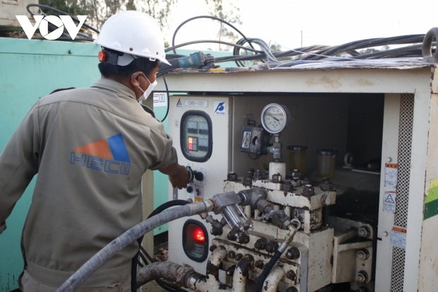 Thêm chuyên gia và một số Bộ hỗ trợ công tác cứu hộ cháu bé ở Đồng Tháp-2