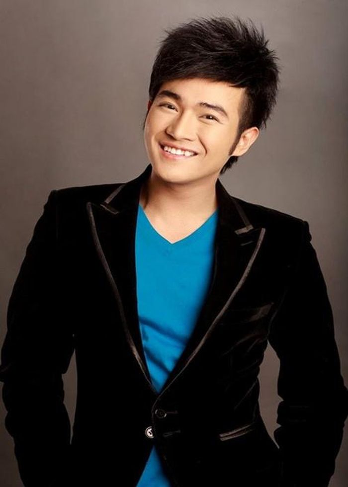 Chân dung nam ca sĩ đóng Thiên Lôi trong Táo Quân 2023-5