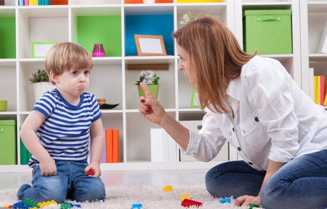 Bé chống đối và bướng bỉnh, mách cha mẹ 4 chiêu hiệu quả để dẫn dắt cảm xúc của con-3