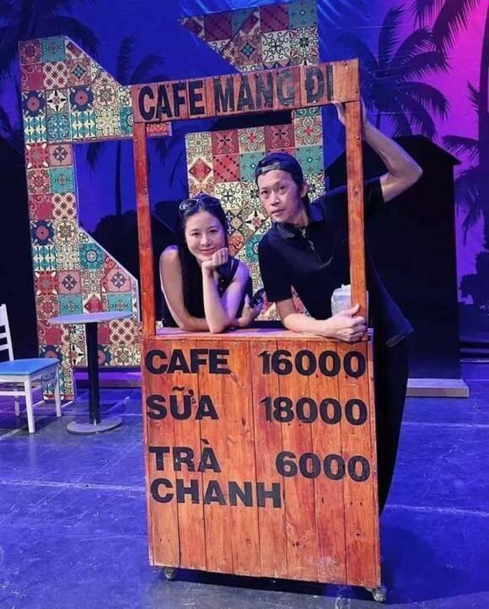 Hoài Linh tất bật tập kịch ngày cận Tết, ngoại hình còn tiều tụy?-1