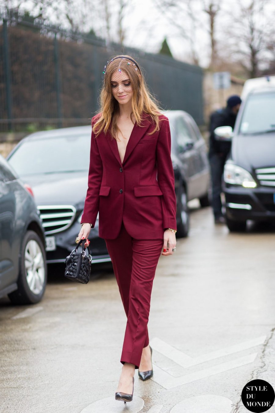 Gam màu đỏ thống trị làng mốt 2023, từ Âu sang Á đều lăng xê nhiệt tình-11