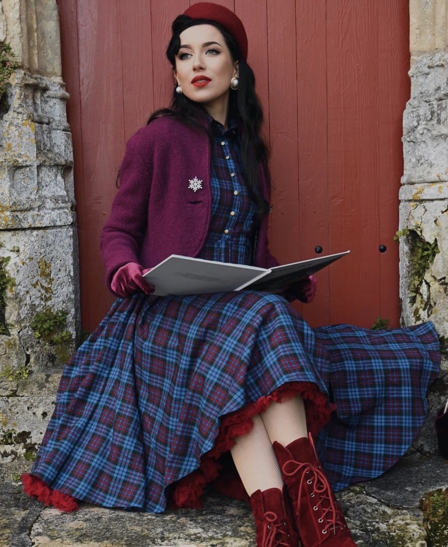 Gam màu đỏ thống trị làng mốt 2023, từ Âu sang Á đều lăng xê nhiệt tình-6