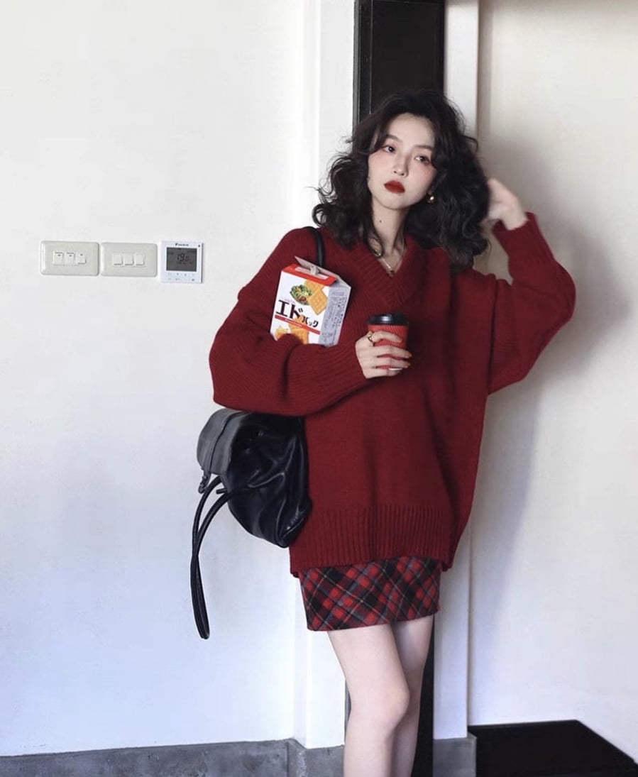 Gam màu đỏ thống trị làng mốt 2023, từ Âu sang Á đều lăng xê nhiệt tình-7