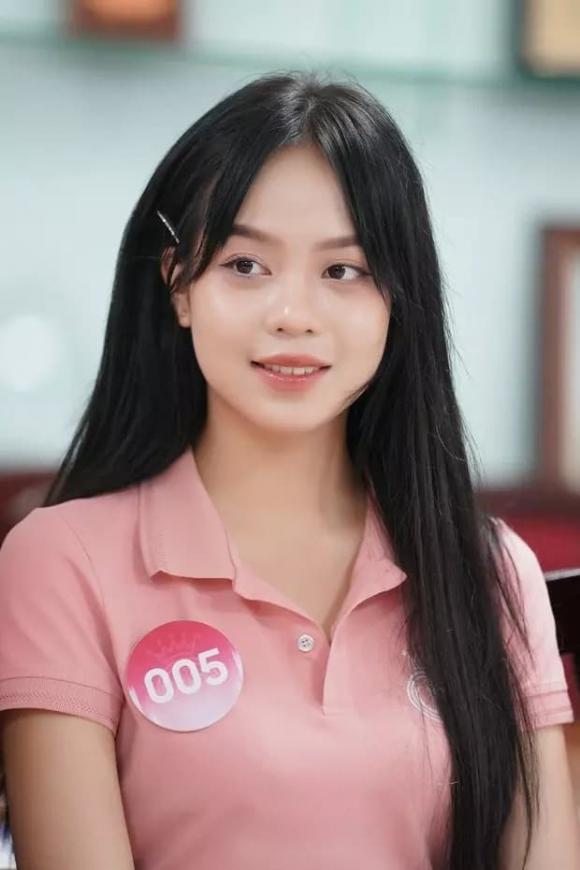 Hoa hậu Huỳnh Thanh Thủy lộ mặt sần sùi, mụn sau đăng quang-4