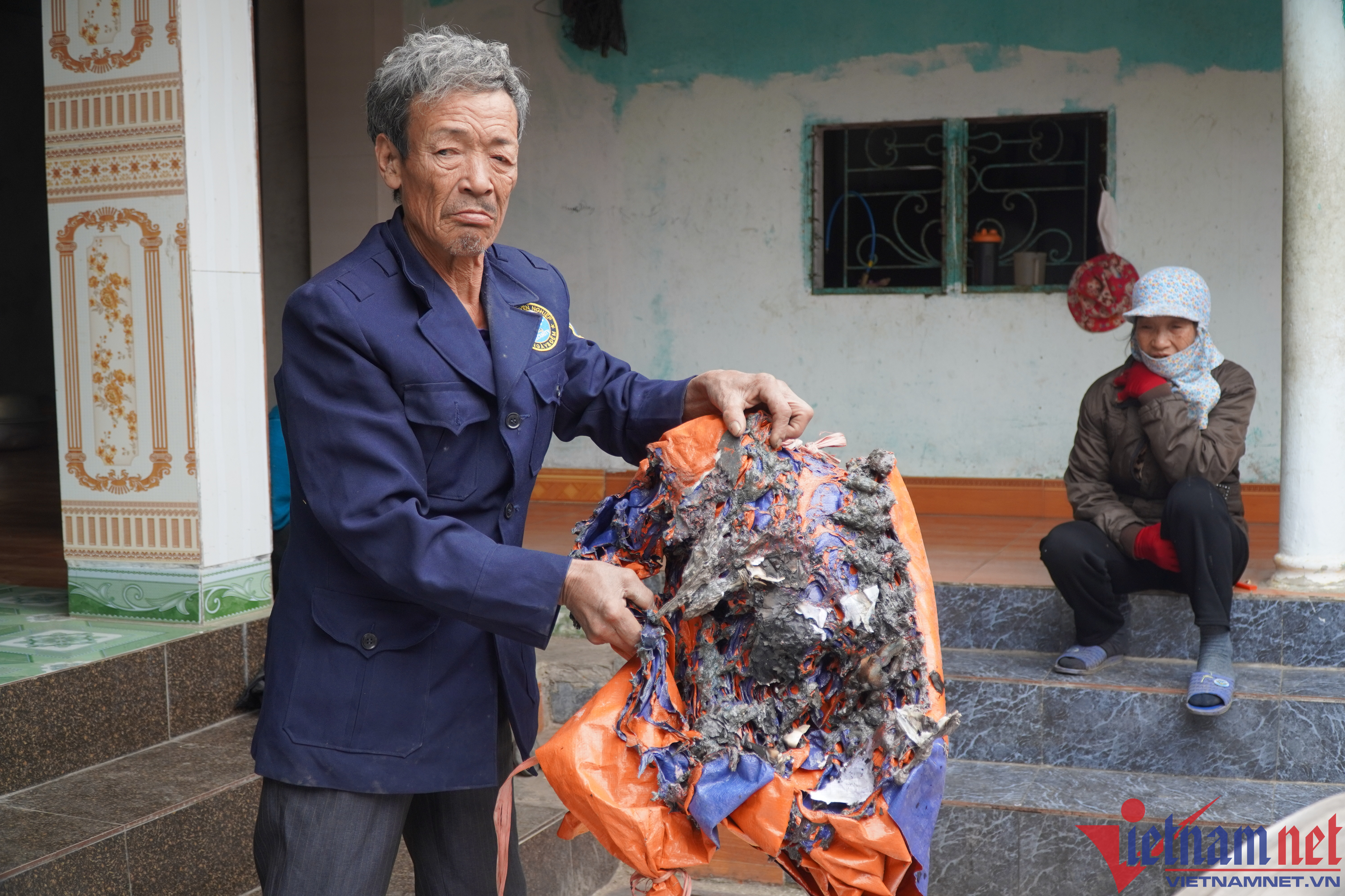 Lửa bùng lên bất thường, đồ đạc trong căn nhà ở Thanh Hóa tự cháy-3