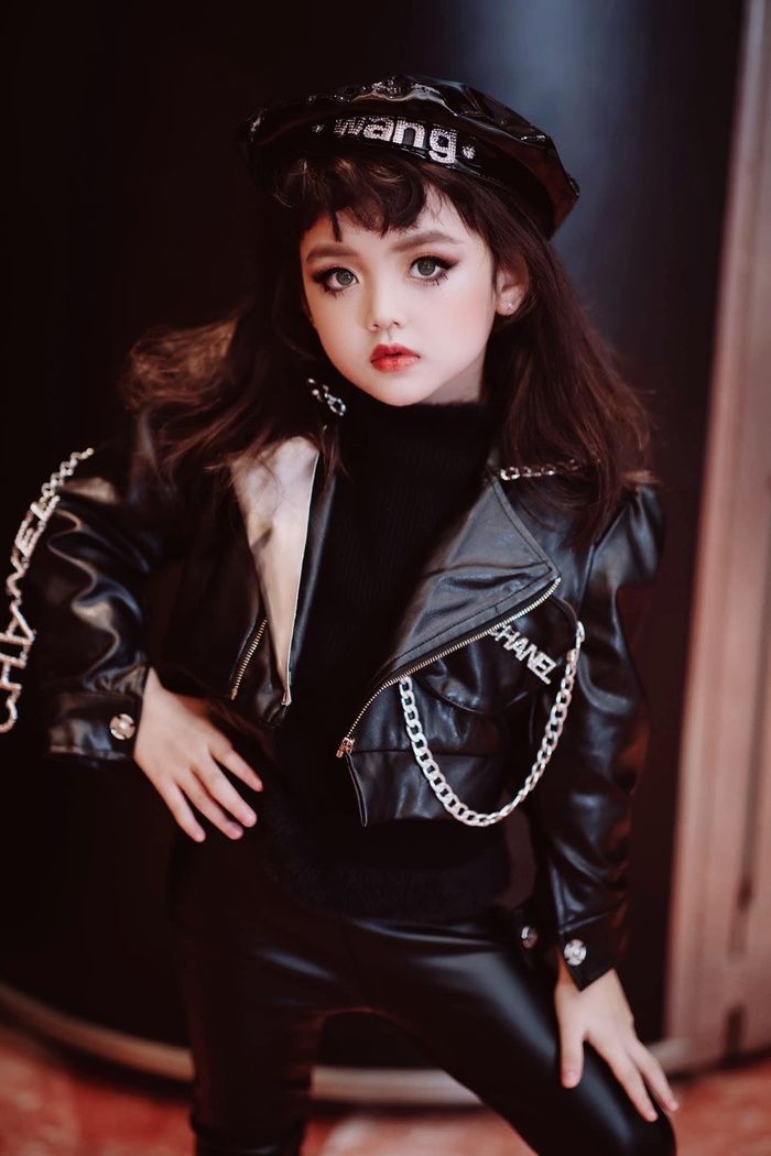 Diễn viên nhí Đừng Làm Mẹ Cáu đầu năm đã tặng mẹ món quà hơn 40 triệu, xứng danh con nhà người ta-4