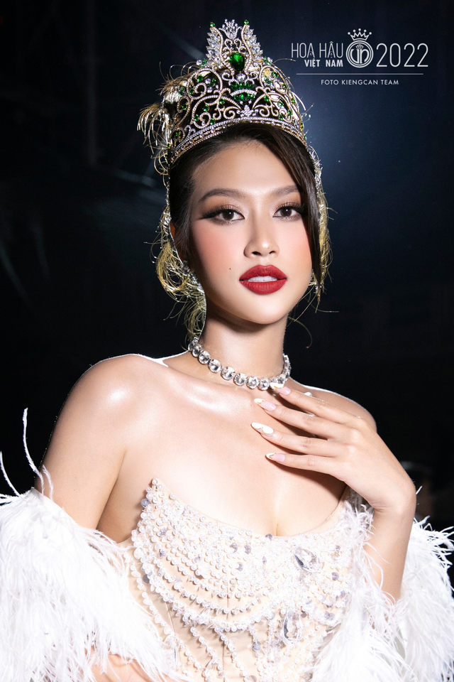 Hoa hậu Đoàn Thiên Ân bị tố sao chép bài của người khác trong phần thi thuyết trình Miss Grand Vietnam-3