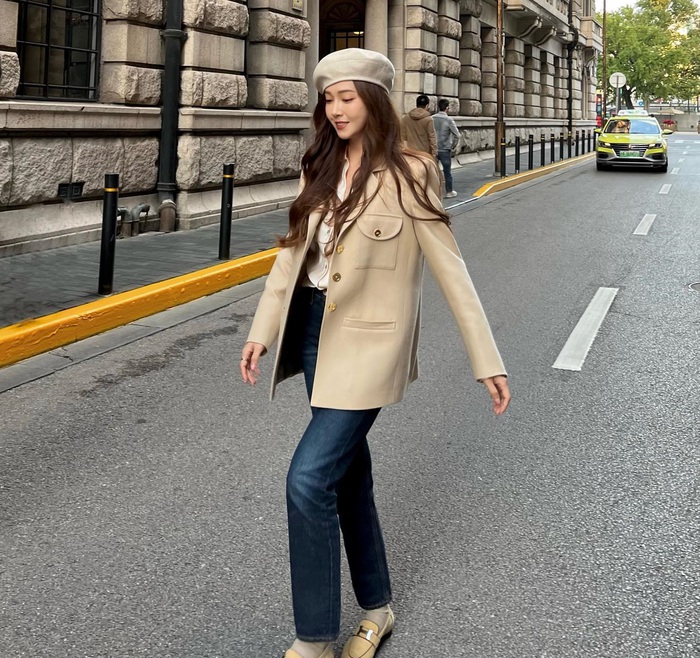 Mặc đồ màu trung tính đơn giản mà sành điệu như sao Hàn-6