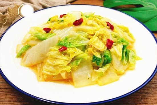 Cải thảo cùng nấm đông cô làm theo cách này, không cần thêm nước, ăn rất thơm và giòn, ngon miệng