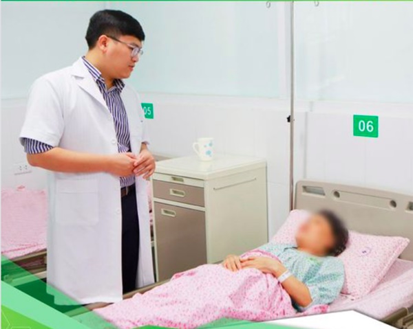 Tưởng rối loạn tiêu hóa, người phụ nữ Hà Nội phát hiện mắc ung thư giai đoạn muộn-1