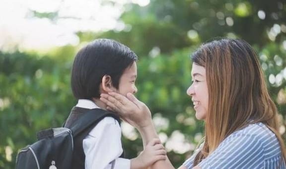 Lời tự thuật của một mẹ bỉm sữa: Cảm ơn mẹ chồng đã không giúp tôi chăm con-1