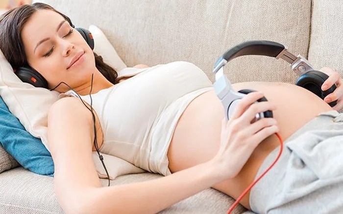 Con trai Lan Ngọc giỏi ngôn ngữ nhờ một việc mẹ hay làm khi còn mang bầu-3