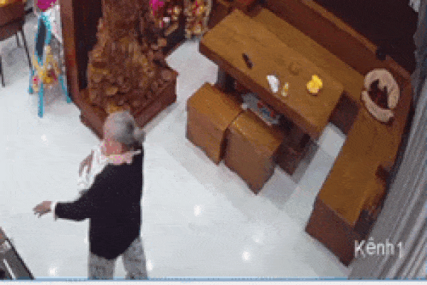 Cụ bà U70 khí chất ngút ngàn, Gen Z chạy theo không kịp-13