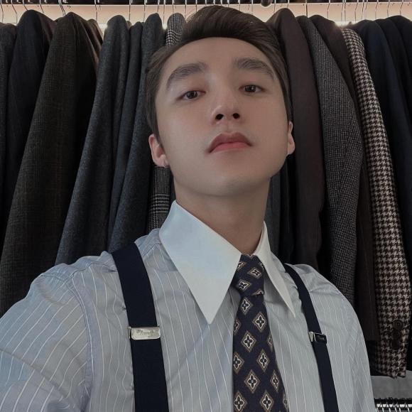 Sơn Tùng M-TP khoe diện mạo điển trai cùng outfit toàn đồ hiệu, riêng chiếc đồng hồ tiền tỷ gây sốt-1