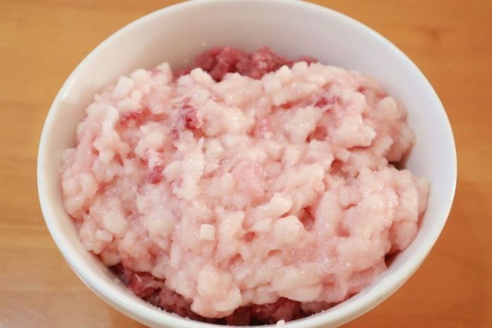 Làm lạp xưởng chuẩn bị đón Tết-2