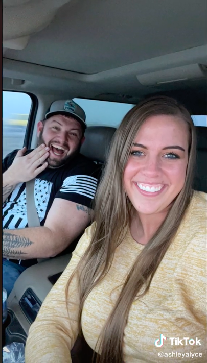 Lấy chồng nhờ... một bình luận nói đùa trên mạng-4