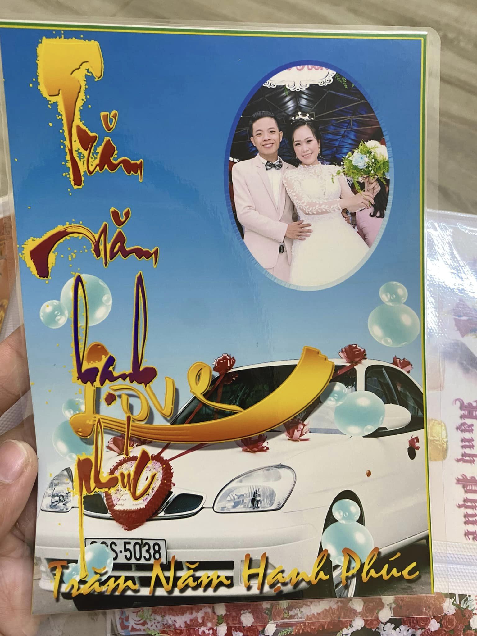 Bộ ảnh cưới do thợ xịn chụp khiến cô dâu chú rể méo mặt ngày nhận sản phẩm-5