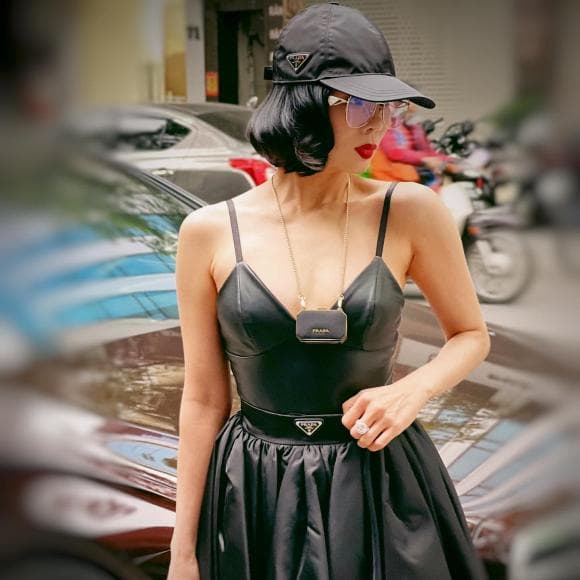 Lệ Quyên tỏ thái độ gay gắt khi bị nhận xét sai về trang phục: Bớt ngu và láo-1