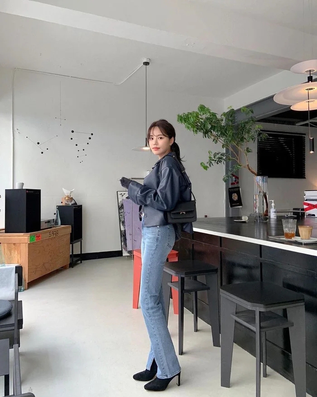 7 ý tưởng phối đồ với quần jeans cực xinh diện Tết-7