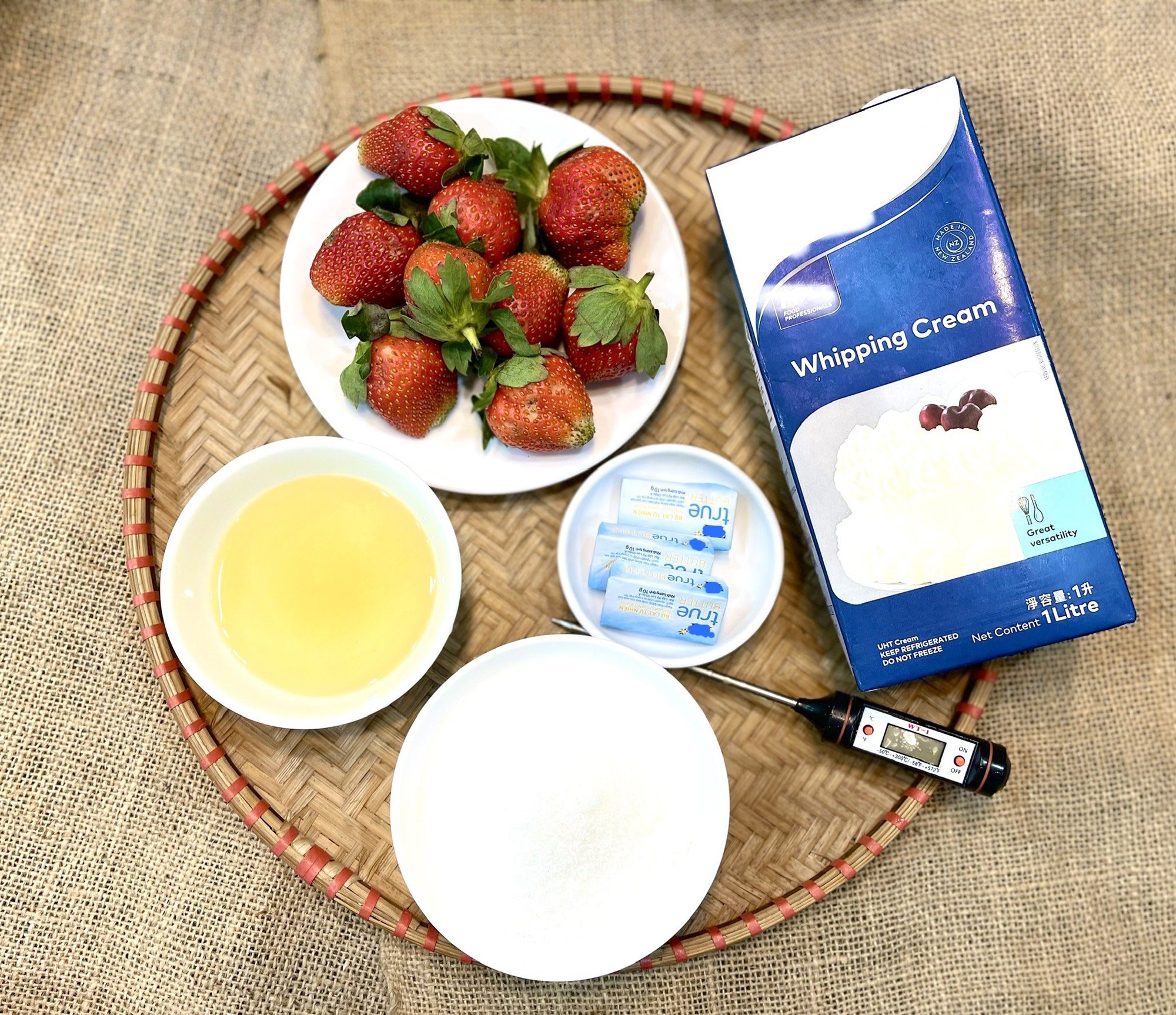 Tự làm kẹo caramel dâu dẻo thơm đãi khách dịp Tết, đảm bảo ai cũng mê-1