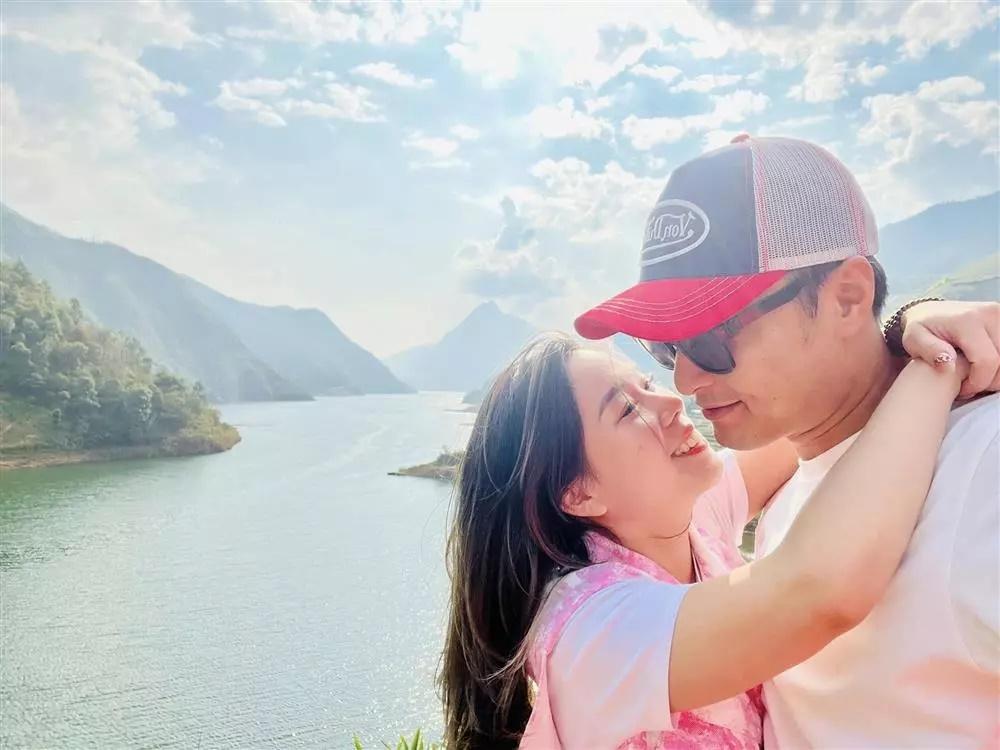 Nỗi lòng vợ Hồng Đăng đầu năm mới-5