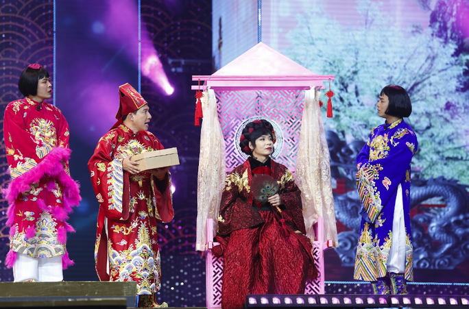 Táo quân 2023 nóng hổi chuyện giám đốc đăng kiểm không biết chữ-1