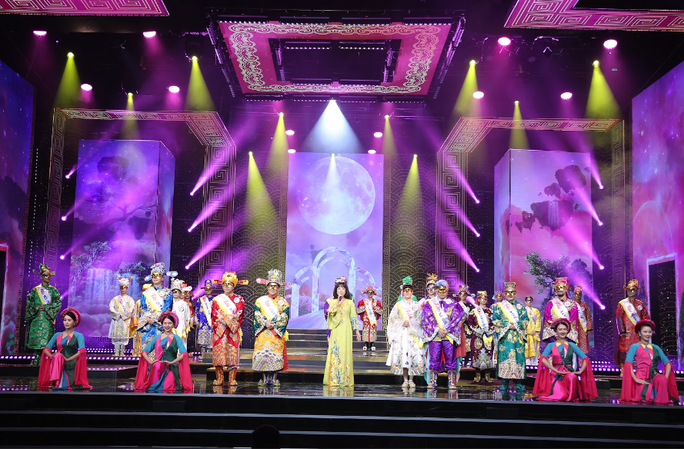 Táo quân 2023 nóng hổi chuyện giám đốc đăng kiểm không biết chữ-2