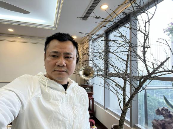 Hé lộ thêm ảnh trong không gian căn hộ mới của nghệ sĩ Tự Long-1