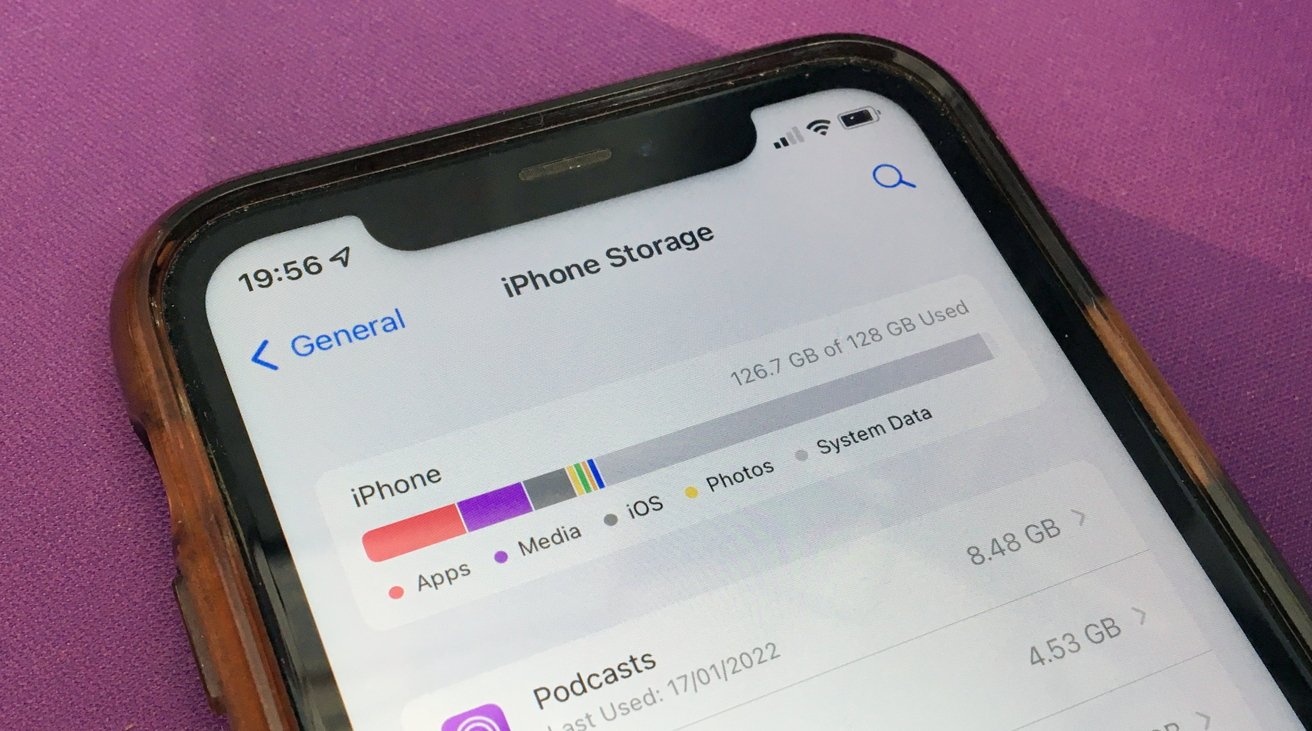 Free up iPhone storage to take more Tết photos-1