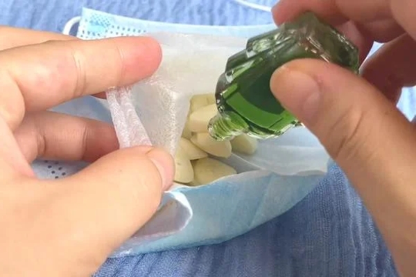 6 cách giúp chị em tránh bệnh mà vẫn có da đẹp mướt khi đeo khẩu trang-5