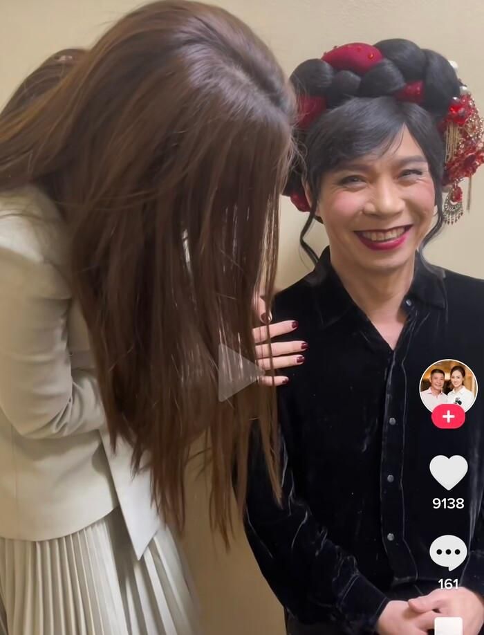 Vợ cũ, vợ mới của NSND Công Lý hội ngộ tại hậu trường Táo quân, cách cư xử khiến dân tình nể phục-3