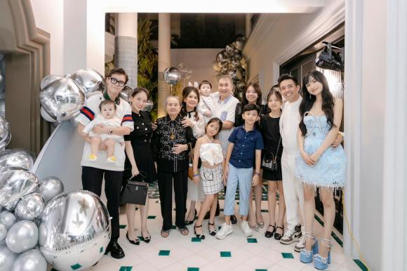 Minh Nhựa và vợ 2 tổ chức sinh nhật, xa hoa chuẩn nhà giàu-1