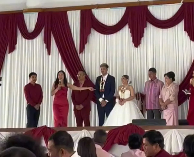 Mẹ chồng chê con dâu thậm tệ giữa đám cưới, những lời bà nói sau đó mới càng khiến quan khách bất ngờ-1