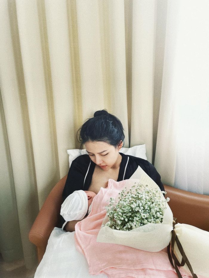 Vợ Phan Mạnh Quỳnh: Em bé ra đời khóc không to bằng ông bố-3