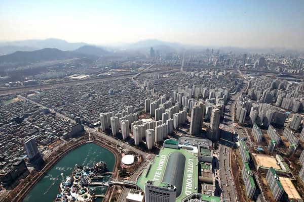 Thú vui kỳ lạ của giới nhà giàu khi đi du lịch: Gội đầu bằng nước có ga, thuê máy bay cho chó-6