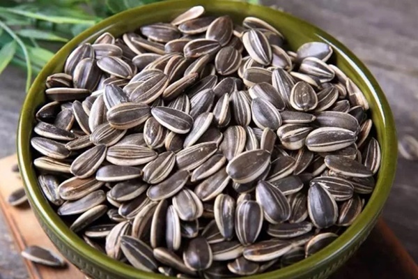 Ăn nhiều hạt hướng dương có tốt cho sức khoẻ?-2