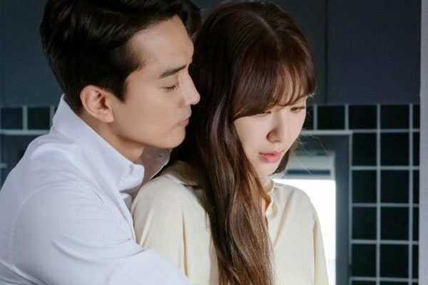 Phụ nữ ngoại tình có thực sự liên quan đến tuổi tác? Độ tuổi nào thì tỷ lệ ngoại tình cao-1