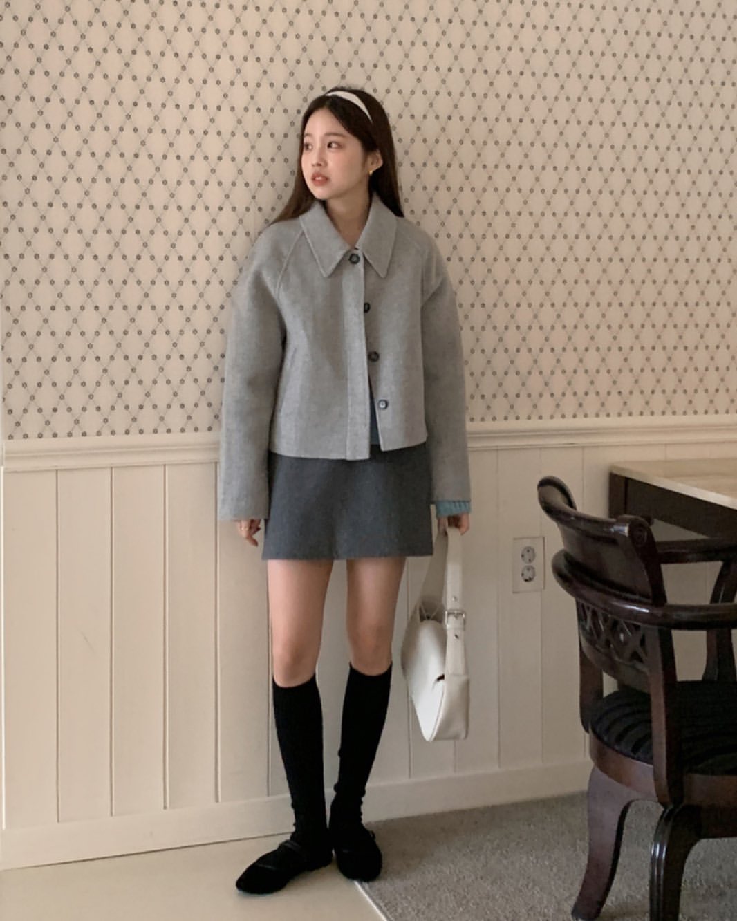 Áo khoác dạ dáng ngắn vừa sang chảnh lại tôn dáng cho nàng công sở-7