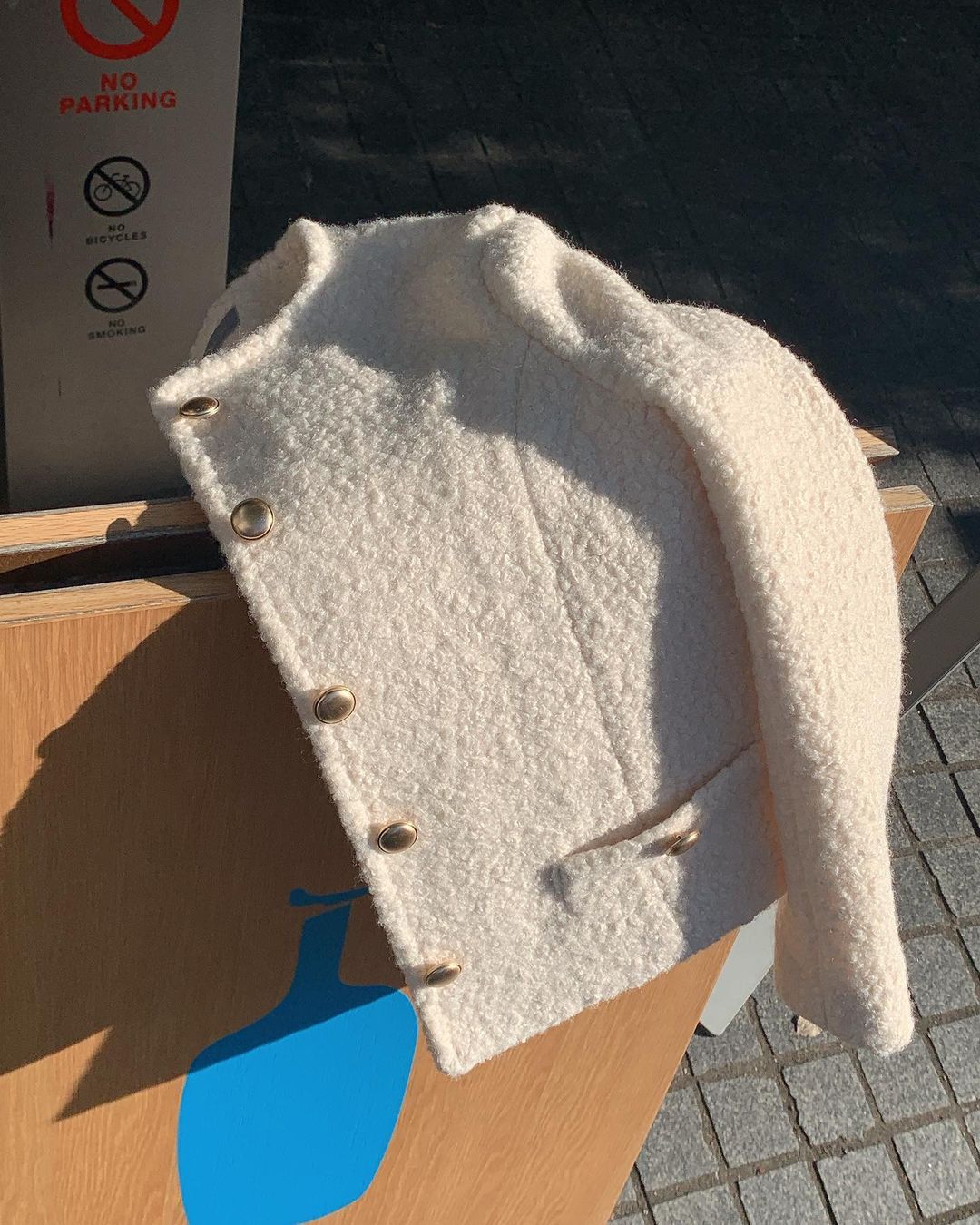 Áo khoác dạ dáng ngắn vừa sang chảnh lại tôn dáng cho nàng công sở-12