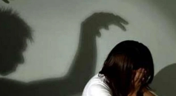 Biết bố mẹ đi vắng, gã trai giở trò đồi bại với bé gái 12 tuổi-1