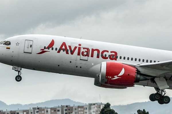 Kinh hoàng hát hiện 2 thi thể dưới càng máy bay ở Colombia-1