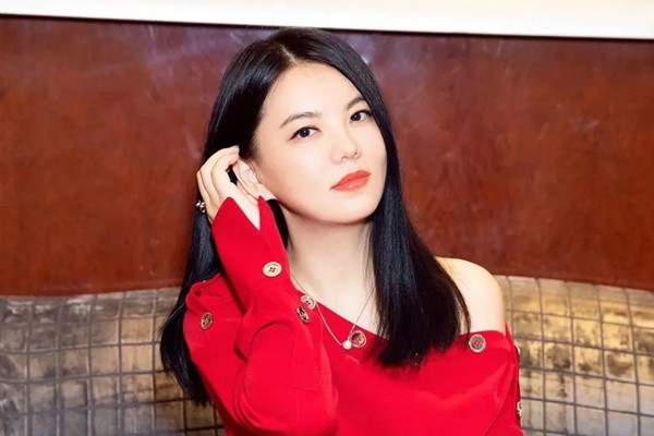 Chồng cũ cưới người giúp việc, tới dự nghe anh ta nói tôi bật cười bỏ về-2