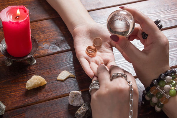 Về thăm nhà, tôi bật khóc khi thấy bố mẹ mỗi người ăn một mâm-1