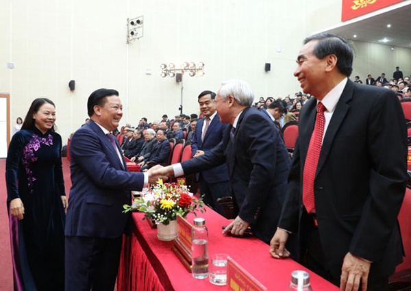 Bí thư Thành ủy Đinh Tiến Dũng chúc Tết Đảng bộ, chính quyền và nhân dân tỉnh Ninh Bình-3
