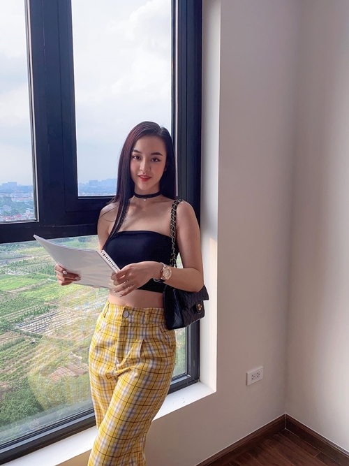 Bà trùm phim Bão ngầm tậu căn nhà thứ 9 trị giá 28 tỷ mừng sinh nhật tuổi 26-5