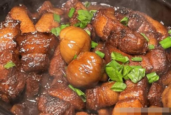 Dù hầm loại thịt gì thì nhớ cho thêm 2 nguyên liệu này, khi vớt ra khỏi nồi sẽ thơm bùi, không ngấy và rất ngon-8