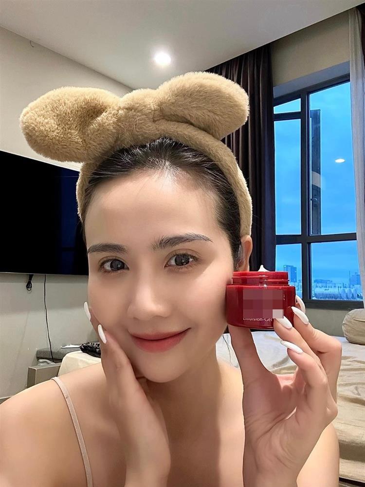 Huyền Lizzie gây thất vọng toàn tập vì mặt mộc khác hẳn ảnh tự đăng-9