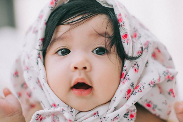 Cách đặt tên con gái 2023 họ Nguyễn hợp phong thủy và hợp tuổi bố mẹ-4