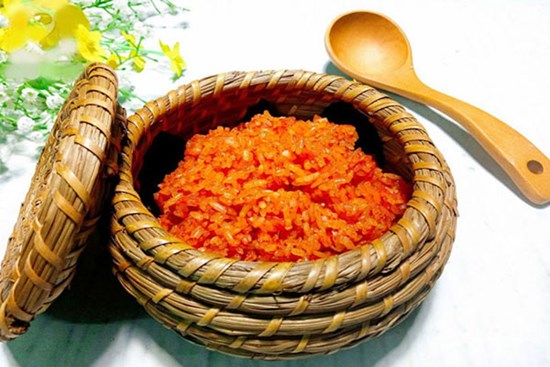 Hướng dẫn cách nấu xôi gấc dẻo thơm, căng bóng, lên màu đỏ đẹp
