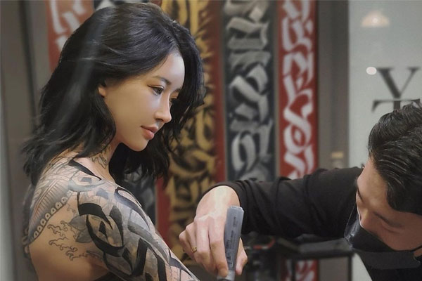 Vì sao xăm mình vẫn là điều cấm kỵ tại Trung Quốc-1
